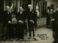 1931 Philip de László with Ambassador Tyrrell and Maréchal Lyautey, Charpentier Gallery, Paris 