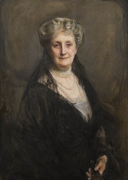 Lansdowne, The Marchioness of, wife of the 5th Marquis, née Lady Maud Evelyn Hamilton 5969