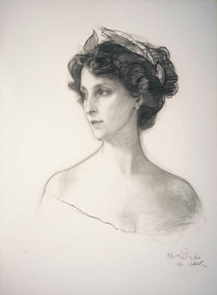 Portland, Winifred Anna Cavendish-Bentinck, Duchess of, née Dallas-Yorke; wife of 6th Duke 4413