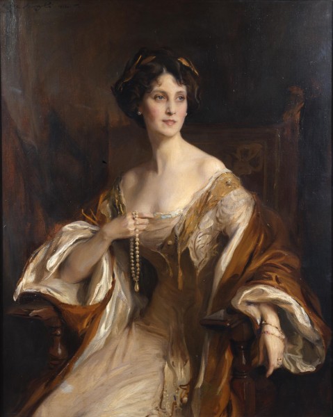 Portland, Winifred Anna Cavendish-Bentinck, Duchess of, née Dallas-Yorke; wife of 6th Duke 4411